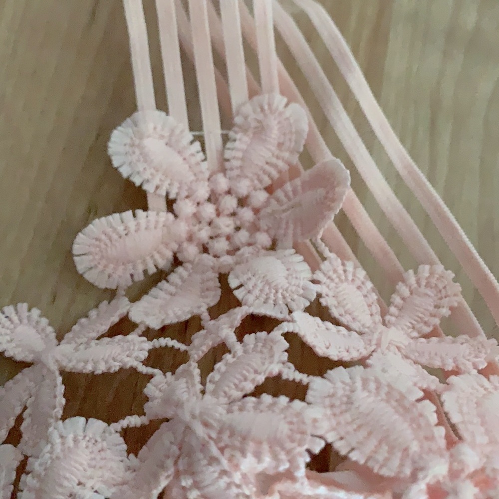 PEACHY PINK GUIPURE LACE CROCHET LONGLINE BRALETTE - Picture 13 of 15